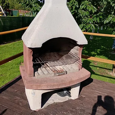 Letniskowy W Nadolu Nad Jeziorem Zarnowieckim Holiday home *