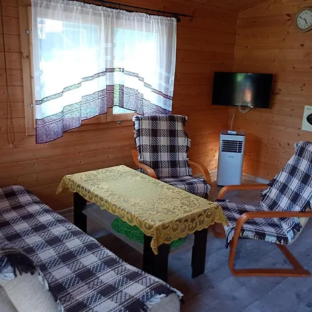 Letniskowy W Nadolu Nad Jeziorem Zarnowieckim Prázdninový dům Nadole (Pomerania)