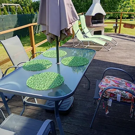 Letniskowy W Nadolu Nad Jeziorem Zarnowieckim Holiday home *