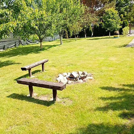 Letniskowy W Nadolu Nad Jeziorem Zarnowieckim Σπίτι διακοπών
