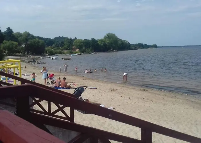 Letniskowy W Nadolu Nad Jeziorem Zarnowieckim Feriehus